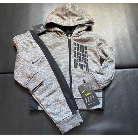NWT Nike Hoodie & Jogger Set Boys Size 2T